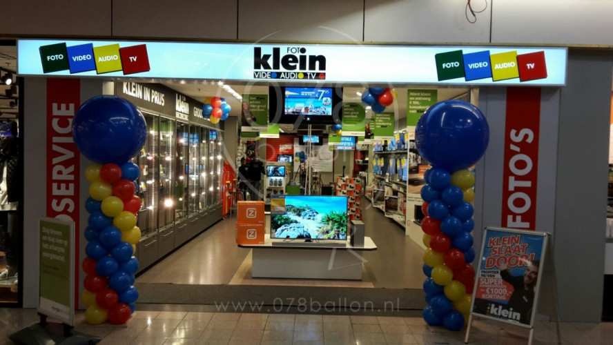Ballondecoratie 36 winkels Foto Klein (nov. 2015)